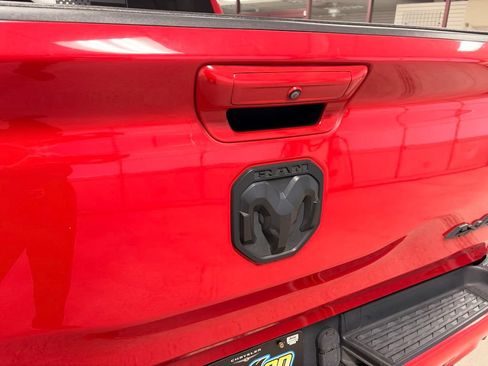 Used 2020 RAM 1500 Big Horn AWD/4WD image 12