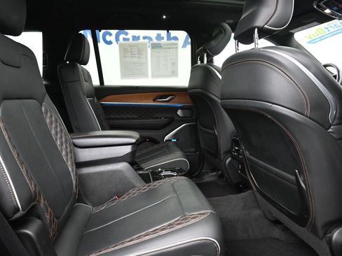 Used 2021 Jeep Grand Cherokee L Summit AWD/4WD image 10