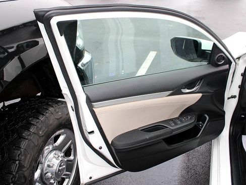 Used 2017 Honda Civic EX image 18