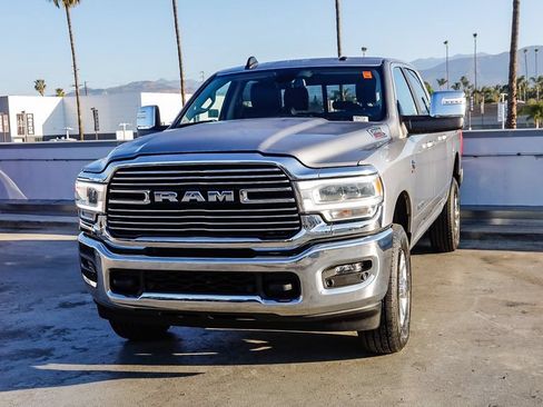 Used 2024 RAM 2500 Laramie AWD/4WD image 4