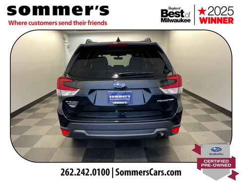Used 2024 Subaru Forester Premium AWD/4WD image 5