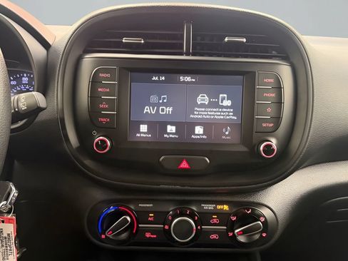 Used 2020 Kia Soul LX FWD image 24