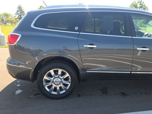 Used 2013 Buick Enclave Leather AWD/4WD image 6