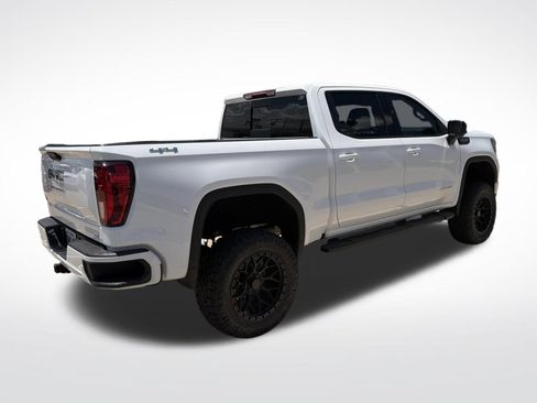 Used 2025 GMC Sierra 1500 Elevation w/ Elevation Premium Package AWD/4WD image 3