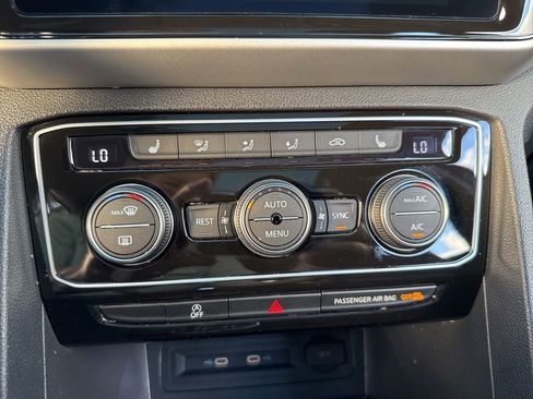 Used 2022 Volkswagen Atlas SE image 51