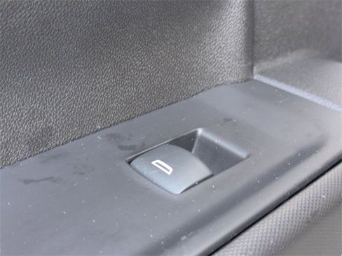 Used 2021 Chevrolet Silverado 1500 Custom image 21