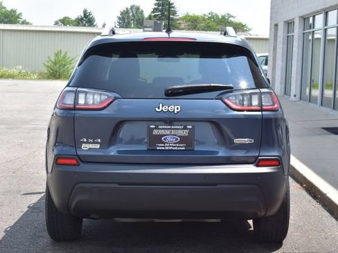 Used 2020 Jeep Cherokee Latitude Plus w/ Cold Weather Group AWD/4WD image 8