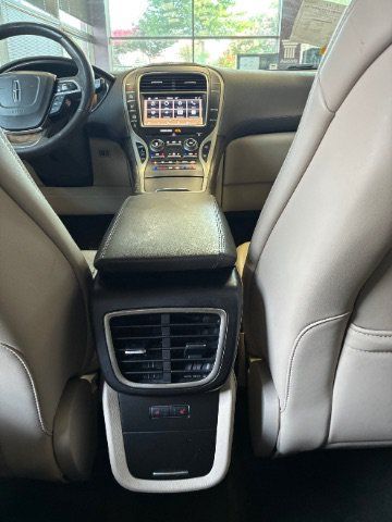 Used 2019 Lincoln Nautilus Reserve AWD/4WD image 26