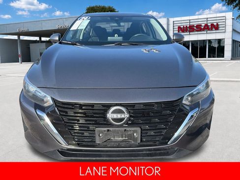 Used 2024 Nissan Sentra SV FWD image 11