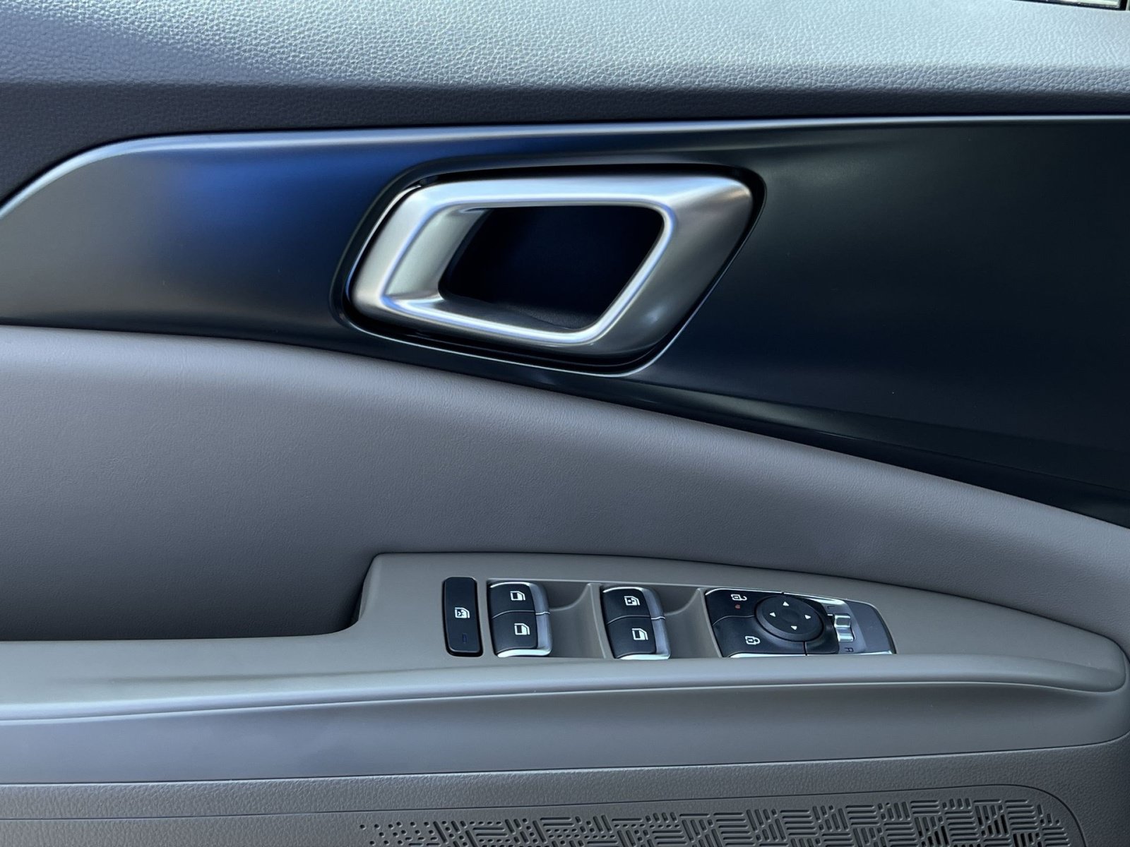 New 2027 Kia Carnival FWD image 20