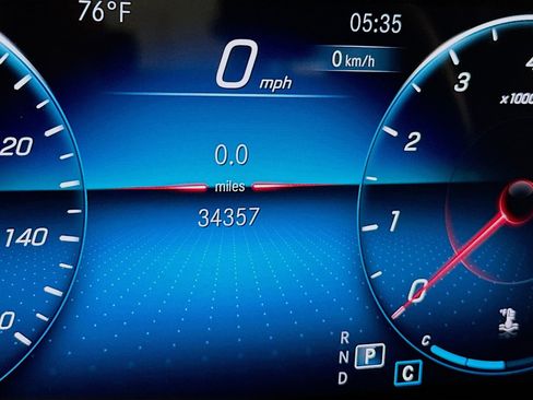 Used 2023 Mercedes-Benz GLA 250 4MATIC image 9