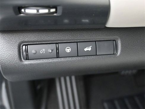 New 2026 Nissan Pathfinder SL w/ SL Premium Package image 21