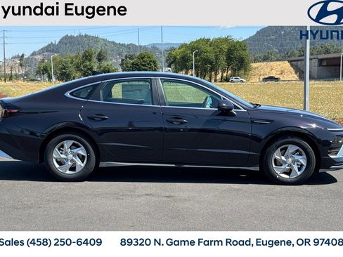 New 2025 Hyundai Sonata SE image 3