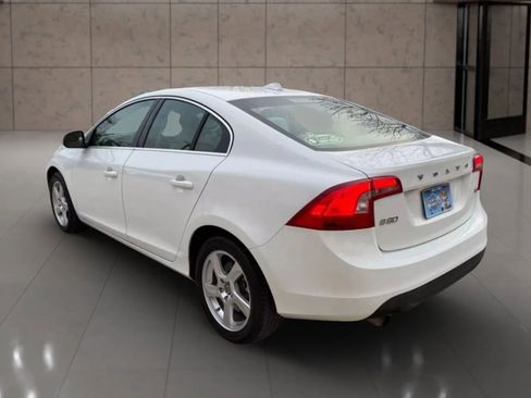 Used 2012 Volvo S60 T5 FWD image 3