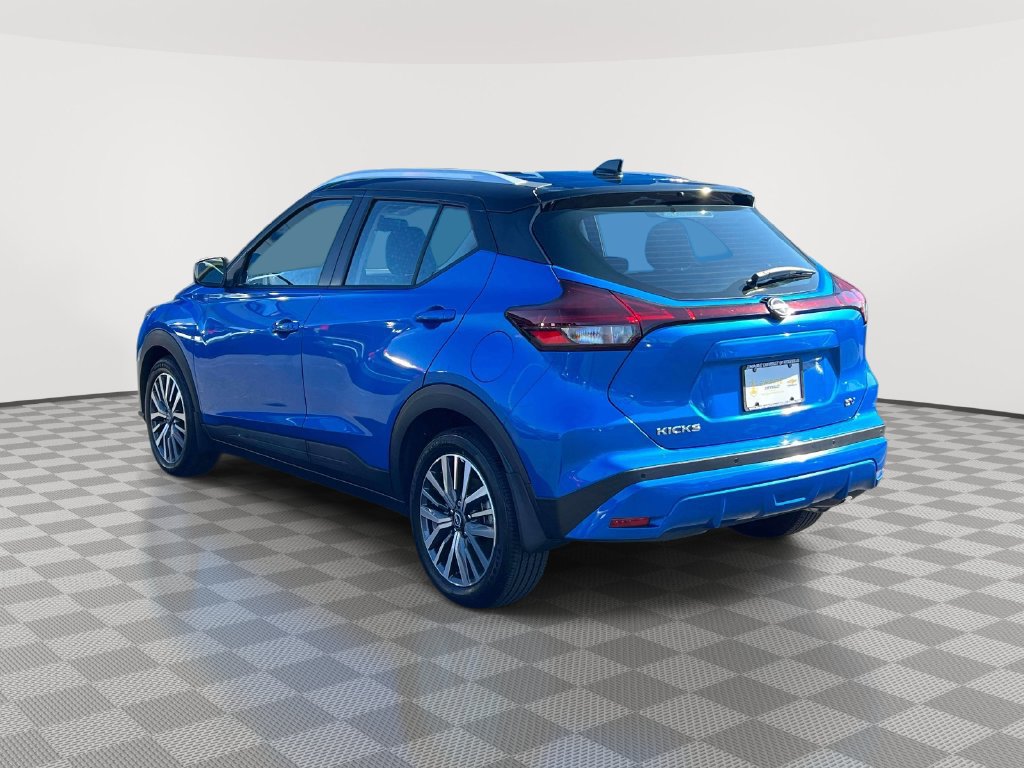 Used 2023 Nissan Kicks SV FWD image 7