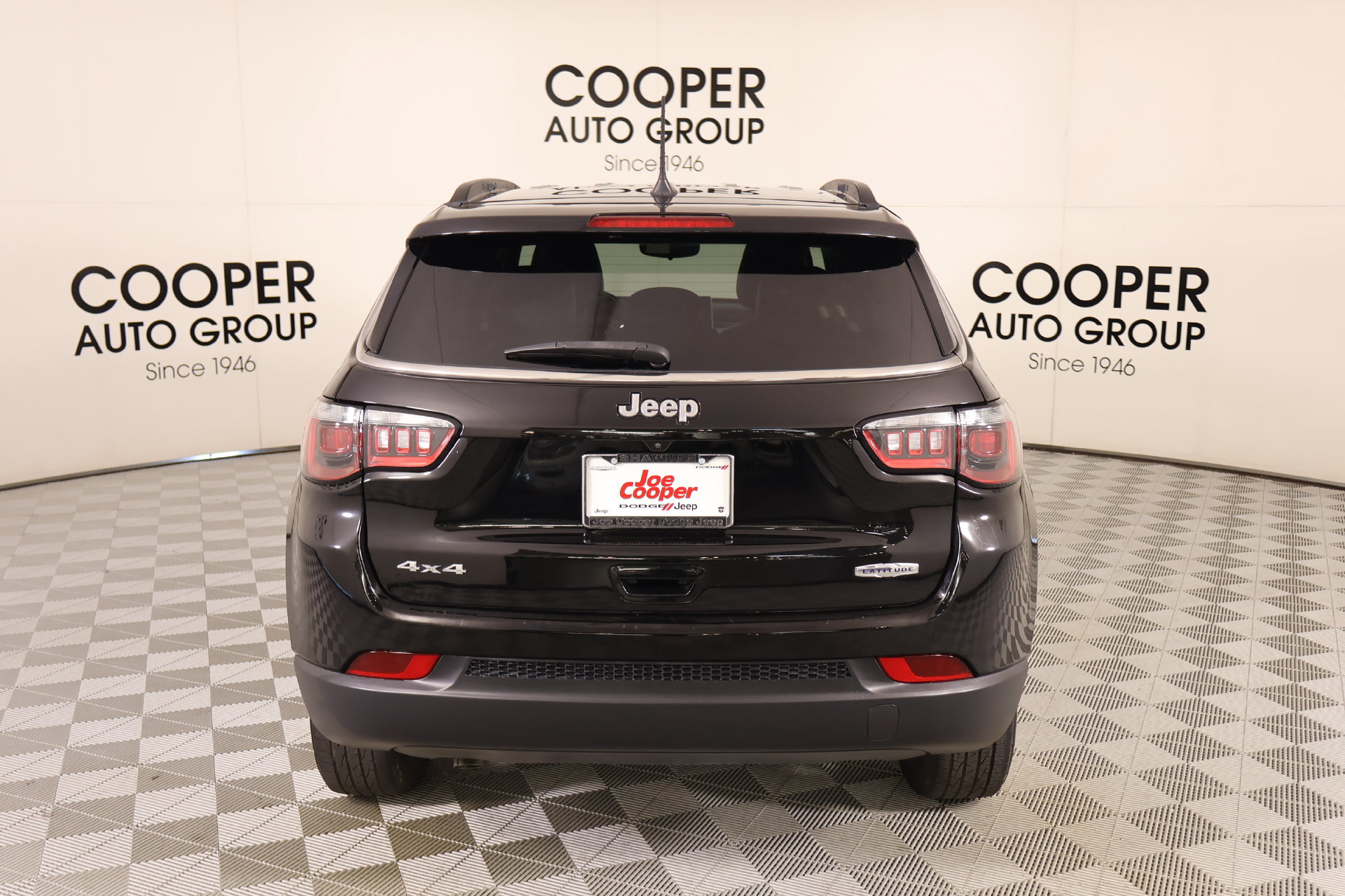 Used 2024 Jeep Compass Latitude AWD/4WD image 20