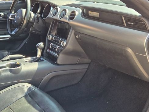 Used 2019 Ford Mustang GT Premium RWD image 11
