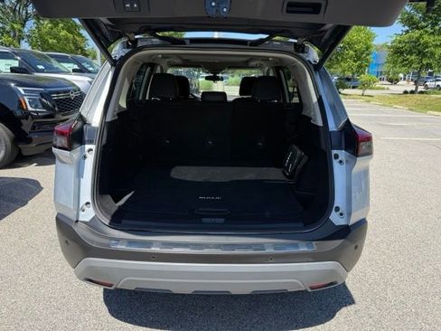 Used 2023 Nissan Rogue SV w/ SV Premium B Package AWD/4WD image 22
