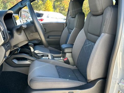 New 2026 Nissan Frontier SV w/ Tow Package AWD/4WD image 6
