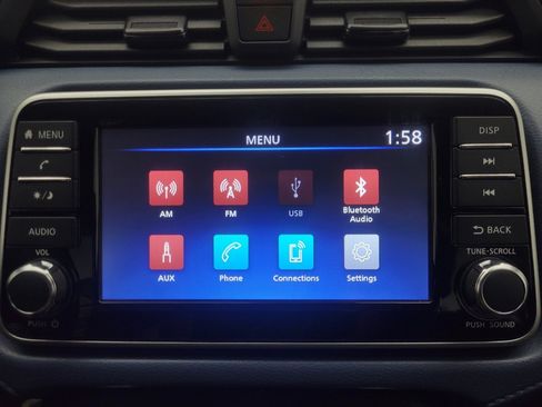 Used 2025 Nissan Versa SV FWD image 25