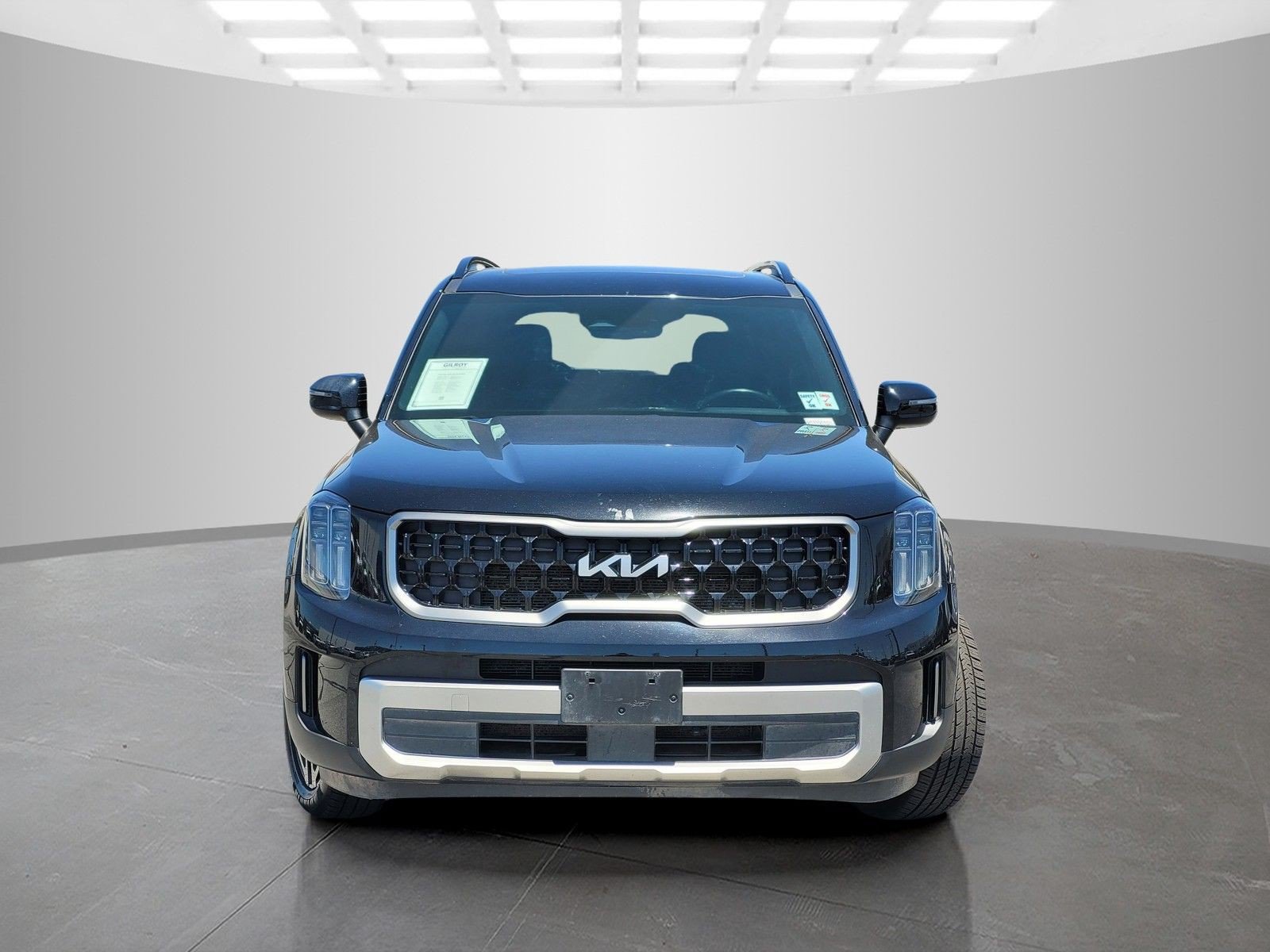Used 2023 Kia Telluride EX X-Line AWD/4WD image 3