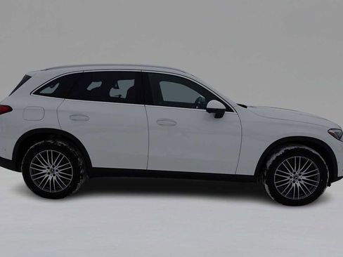 Used 2026 Mercedes-Benz GLC 300 4MATIC image 4