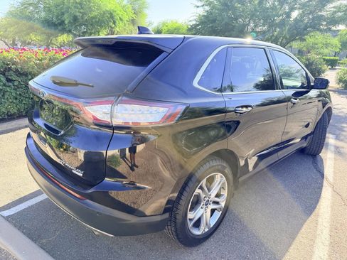 Used 2017 Ford Edge Titanium FWD image 6