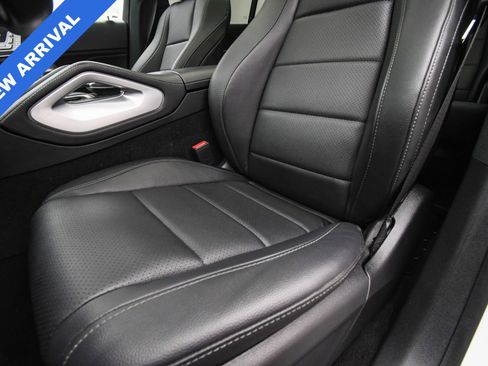 Used 2024 Mercedes-Benz GLS 450 4MATIC image 56