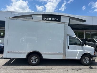 New 2024 GMC Savana 3500 w/ Power Convenience Package