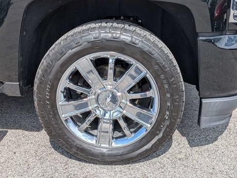 Used 2018 Chevrolet Silverado 1500 High Country RWD image 10