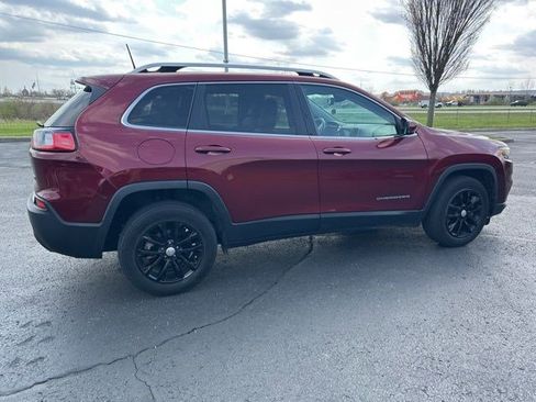 Used 2021 Jeep Cherokee Latitude Lux w/ Comfort/Convenience Group image 8