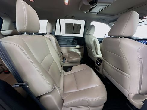 Used 2021 Honda Pilot Touring image 31