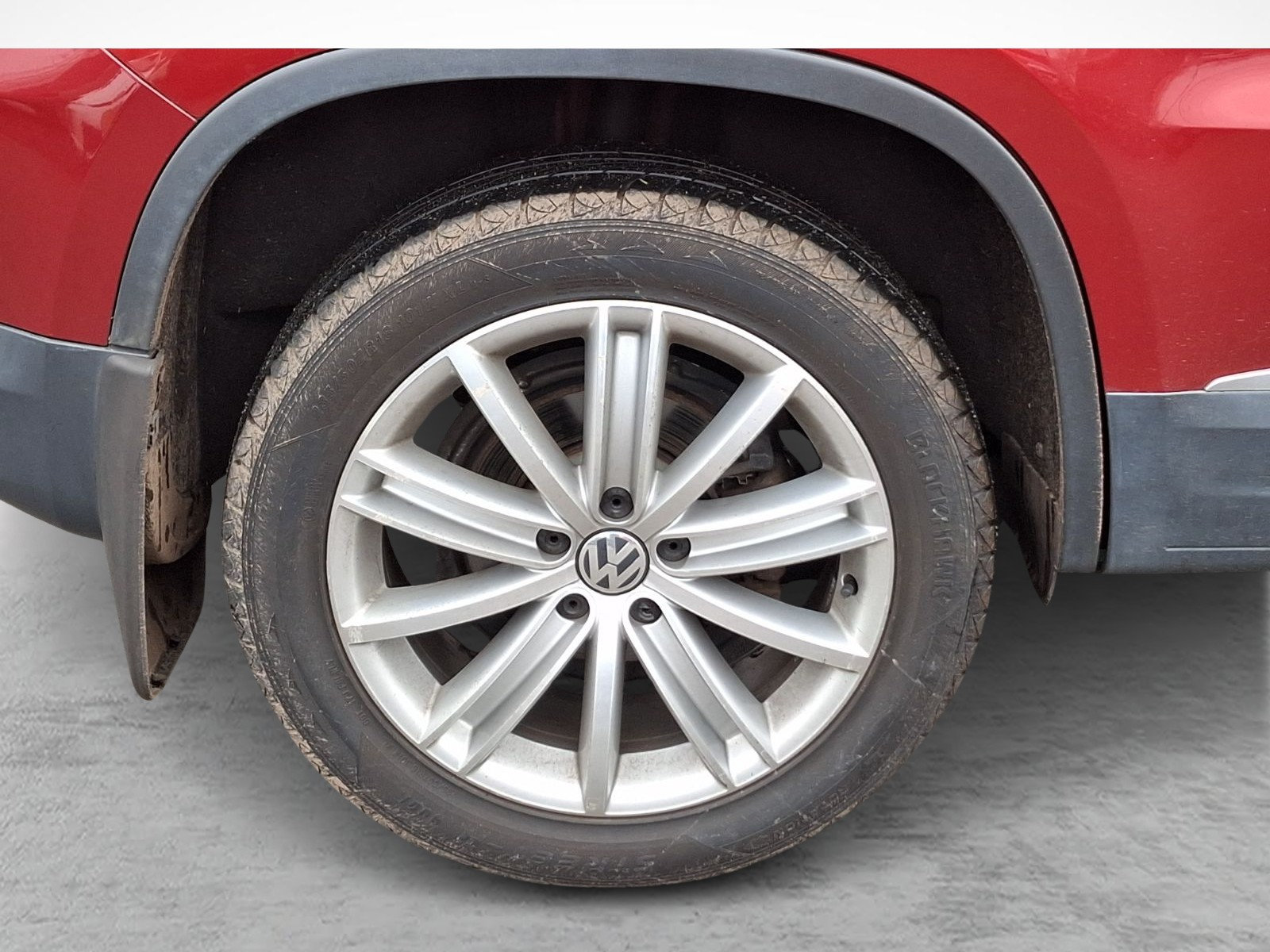 Used 2016 Volkswagen Tiguan SE AWD/4WD image 6