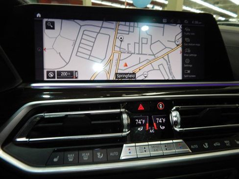 Used 2021 BMW X5 xDrive40i w/ M Sport Package image 23