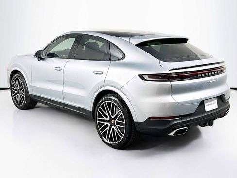New 2025 Porsche Cayenne Coupe image 3