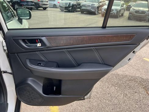 Used 2018 Subaru Outback 2.5i Limited w/ Popular Package #2 AWD/4WD image 27