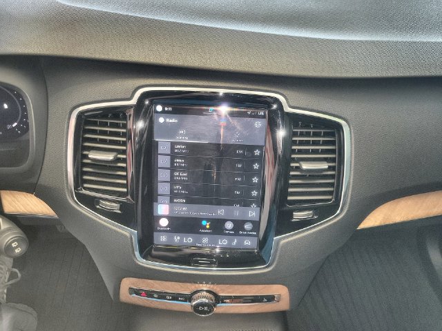 Used 2023 Volvo XC90 B6 Plus w/ Protection Package Premier AWD/4WD image 16