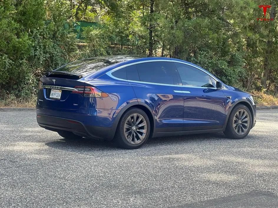 Used 2019 Tesla Model X 75D AWD/4WD image 7