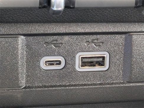 New 2026 GMC Canyon Elevation w/ Convenience Package image 19