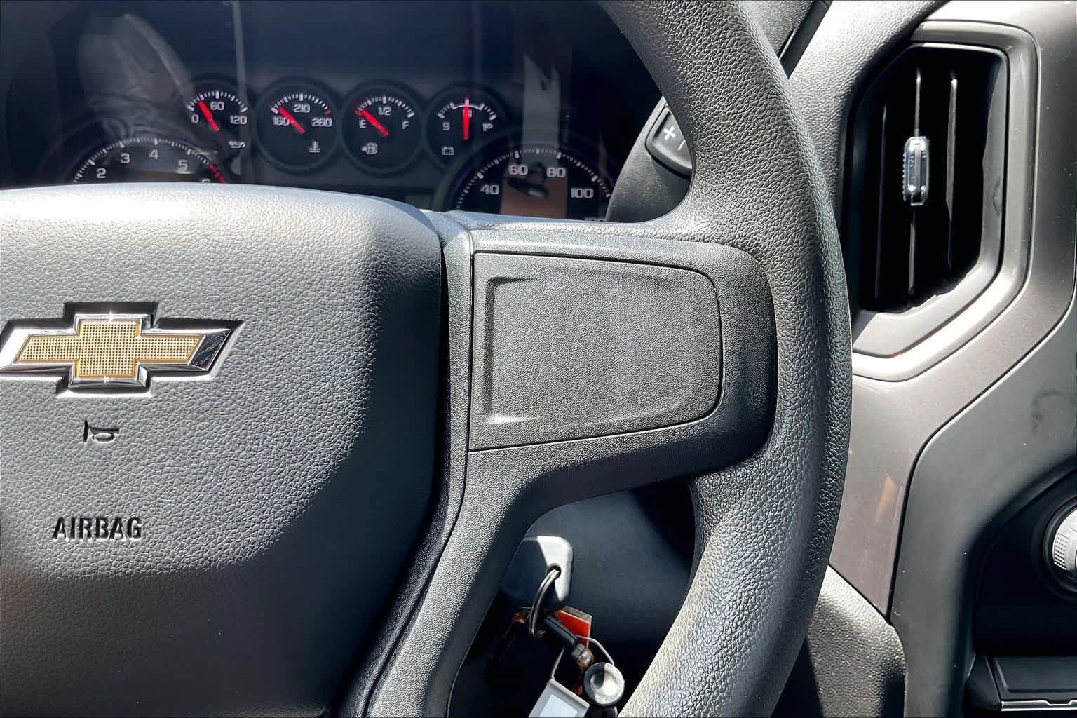 Used 2022 Chevrolet Silverado 1500 Custom AWD/4WD image 19