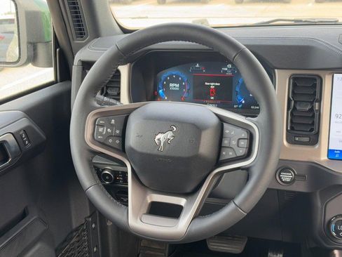 New 2025 Ford Bronco Outer Banks image 7