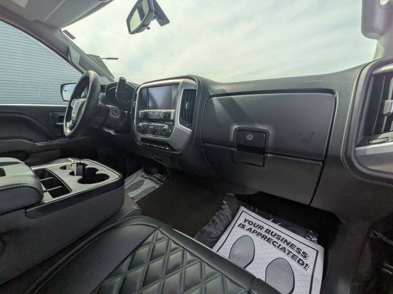 Used 2015 GMC Sierra 2500 SLE w/ SLE Preferred Package AWD/4WD image 19