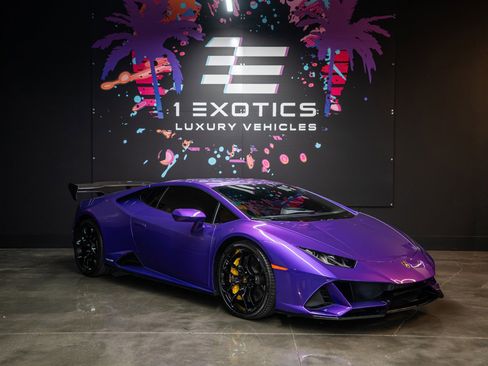 Used 2022 Lamborghini Huracan EVO image 4