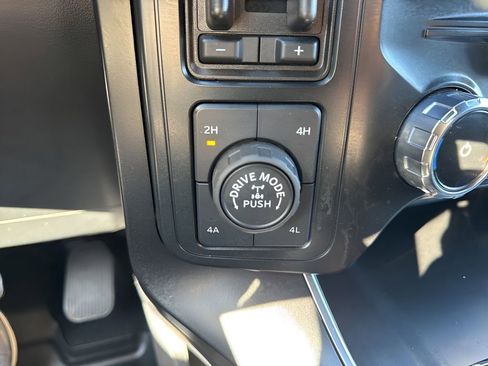 Used 2025 Ford F150 Raptor image 26