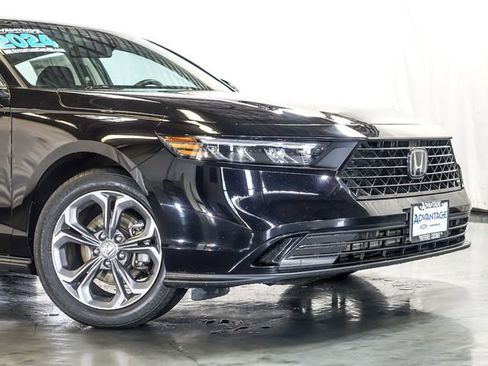 Used 2024 Honda Accord EX image 3