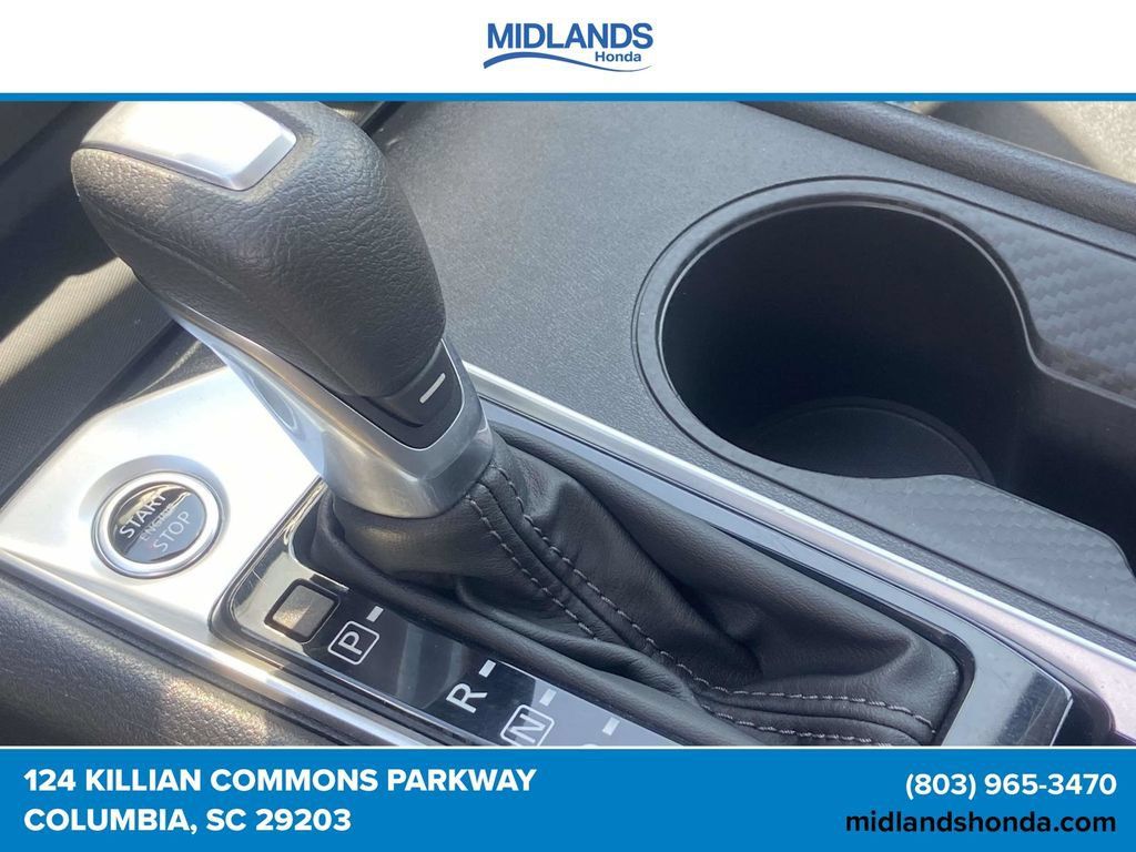 Used 2025 Nissan Altima 2.5 SV FWD image 30