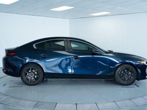 Used 2021 MAZDA MAZDA3 s FWD image 9