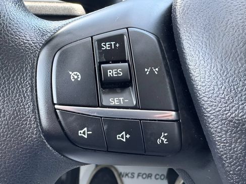 Used 2025 Ford Escape Active AWD/4WD image 19