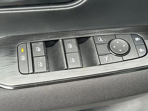 New 2026 Nissan Kicks S image 12