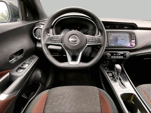 Certified 2024 Nissan Kicks SR FWD image 6